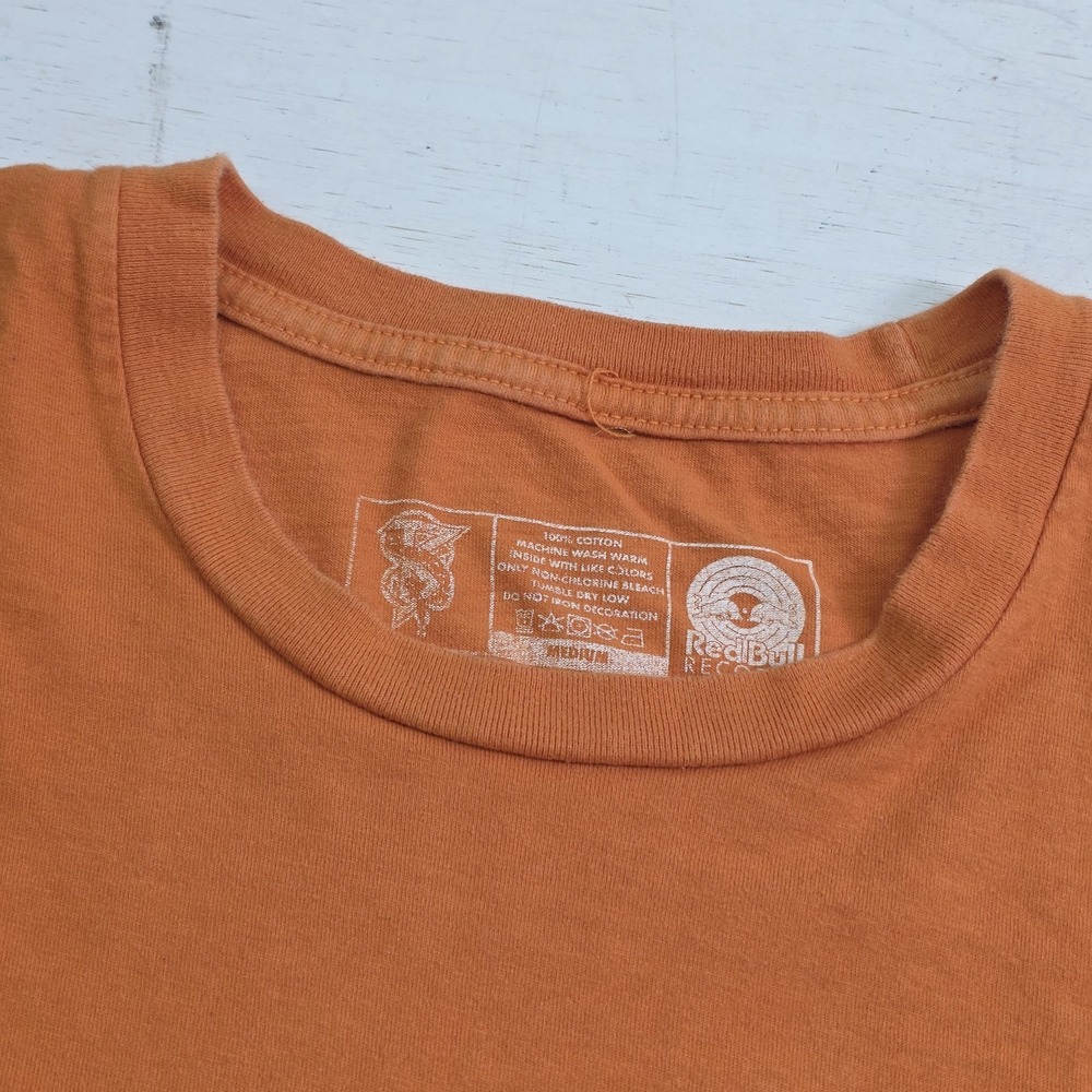 Beartooth Orange T-Shirt Band Music Metal Punk Indie Snake Girl Graphic Tee Sz M - Picture 4 of 8